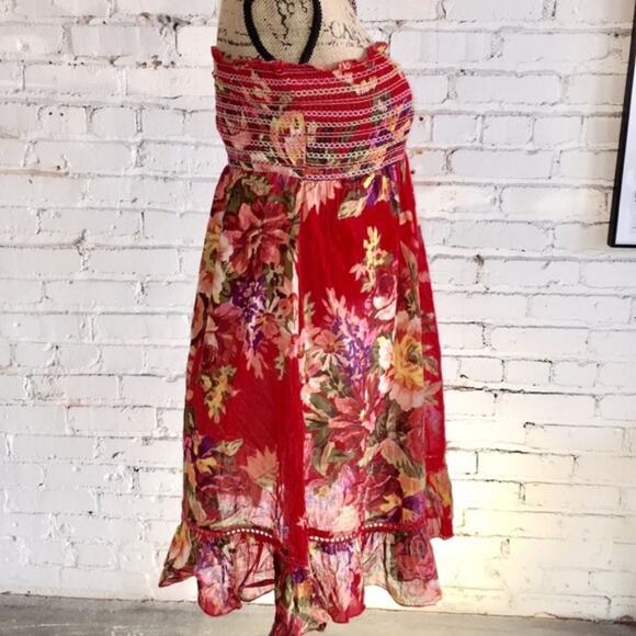 Magazine Floral summer dress .SIZE S - SMALL Ruffle on bottom - Picture 5 of 8